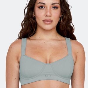 SET ACTIVE sports bra